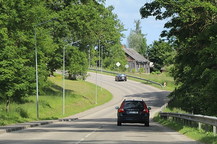 Sadarbībā ar auto nomu «SIXT Latvija» un «Mercedes-Benz E 200 Sedan» apceļojam Latgali 372747