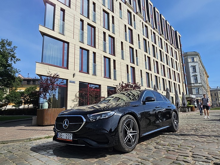 Sadarbībā ar auto nomu «SIXT Latvija» un «Mercedes-Benz E 200 Sedan» apceļojam Latviju 372899