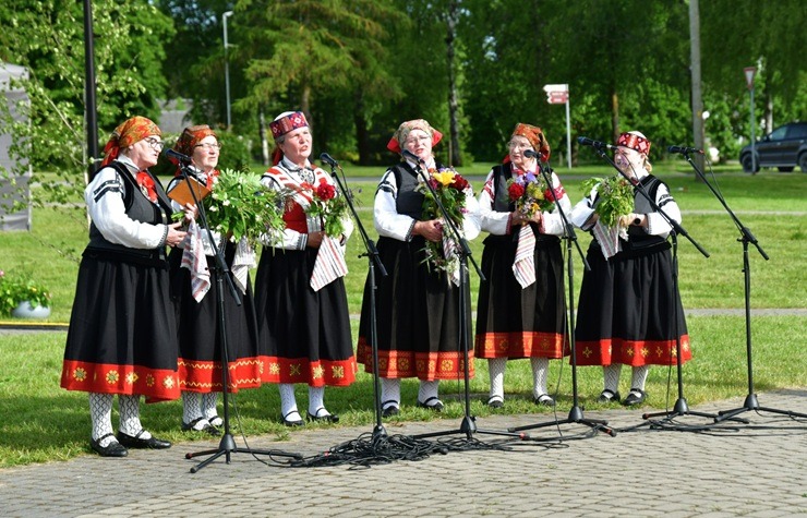 Fotoatskats uz svētku lustēm DIenvidkurzemes novada Priekulē 372993