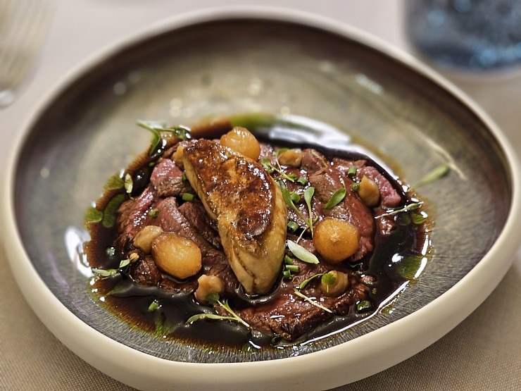 Vecrīgas Michelin saraksta viesnīcas «Grand Palace Hotel» restorāns «Seasons» piedāvā jaunu un izsmalcinātu ēdienkarti Vecrīgas Michelin saraksta viesnīcas «Grand Palace Hotel» restorāns «Seasons» piedāvā jaunu un izsmalcinātu ēdienkarti 373084