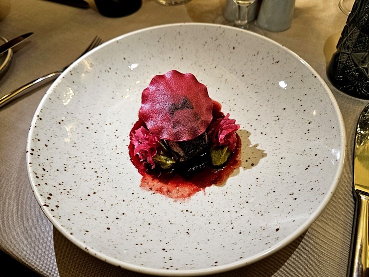 Vecrīgas Michelin saraksta viesnīcas «Grand Palace Hotel» restorāns «Seasons» piedāvā jaunu un izsmalcinātu ēdienkarti Vecrīgas Michelin saraksta viesnīcas «Grand Palace Hotel» restorāns «Seasons» piedāvā jaunu un izsmalcinātu ēdienkarti 373087