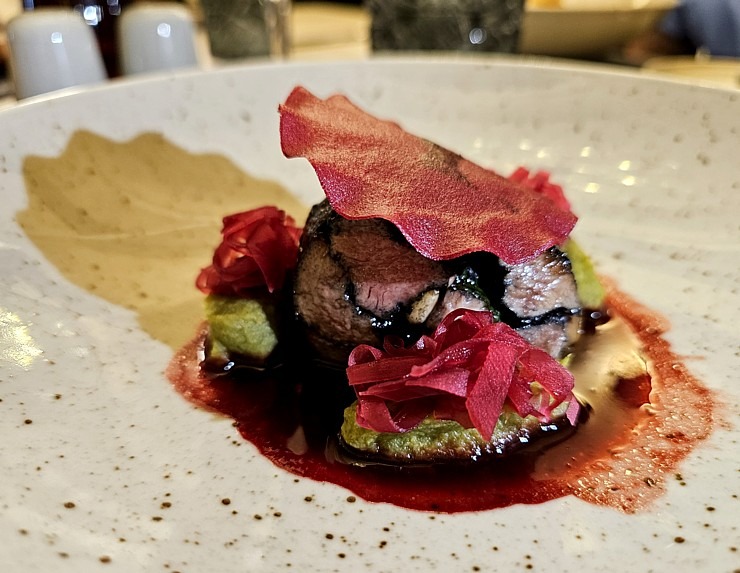 Vecrīgas Michelin saraksta viesnīcas «Grand Palace Hotel» restorāns «Seasons» piedāvā jaunu un izsmalcinātu ēdienkarti Vecrīgas Michelin saraksta viesnīcas «Grand Palace Hotel» restorāns «Seasons» piedāvā jaunu un izsmalcinātu ēdienkarti 373089