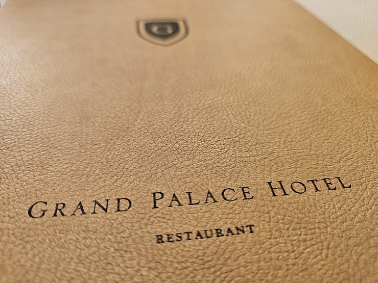 Vecrīgas Michelin saraksta viesnīcas «Grand Palace Hotel» restorāns «Seasons» piedāvā jaunu un izsmalcinātu ēdienkarti Vecrīgas Michelin saraksta viesnīcas «Grand Palace Hotel» restorāns «Seasons» piedāvā jaunu un izsmalcinātu ēdienkarti 373064