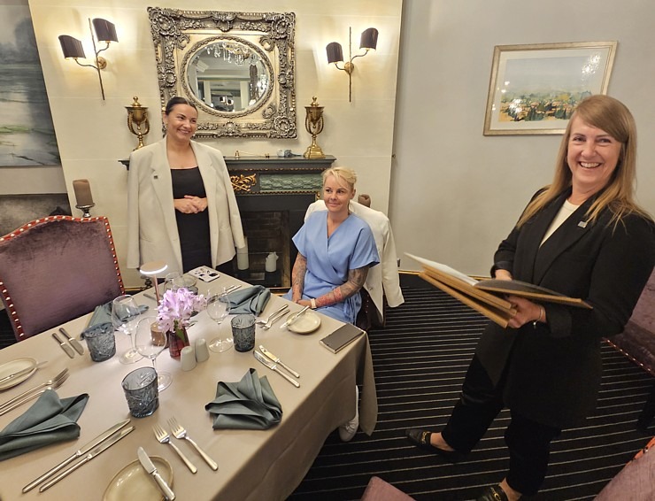 Vecrīgas Michelin saraksta viesnīcas «Grand Palace Hotel» restorāns «Seasons» piedāvā jaunu un izsmalcinātu ēdienkarti Vecrīgas Michelin saraksta viesnīcas «Grand Palace Hotel» restorāns «Seasons» piedāvā jaunu un izsmalcinātu ēdienkarti 373106