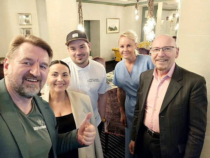 Vecrīgas Michelin saraksta viesnīcas «Grand Palace Hotel» restorāns «Seasons» piedāvā jaunu un izsmalcinātu ēdienkarti Vecrīgas Michelin saraksta viesnīcas «Grand Palace Hotel» restorāns «Seasons» piedāvā jaunu un izsmalcinātu ēdienkarti 373109