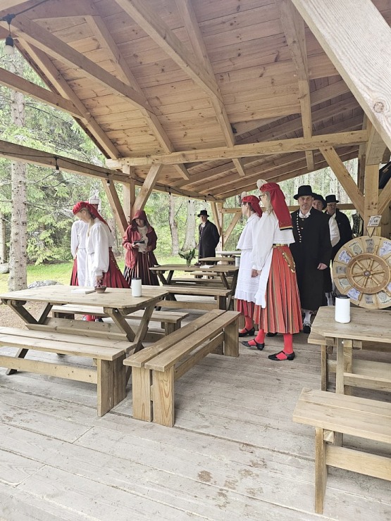 Igaunijas salā apmeklējam Hijumā brīvdabas muzeju 373545