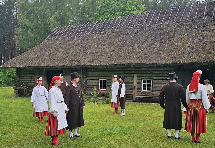 Igaunijas salā apmeklējam Hijumā brīvdabas muzeju 373535