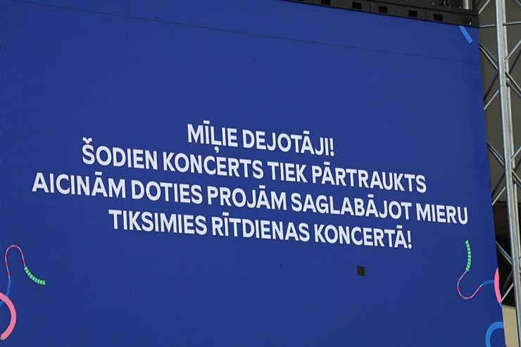 Foto mirkļi no deju lielkoncerta «Es atvēru Laimas dārzu» - XIII Latvijas Skolu jaunatnes dziesmu un deju svētki 373592