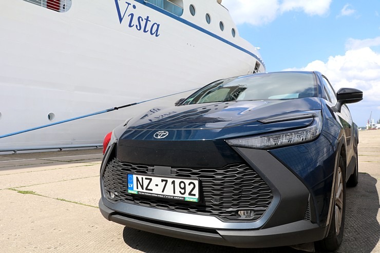 Rīgas pasažieru ostā pirmo reizi ienāk luksusa kruīza kuģis «Oceania Vista» ar 1200 pasažieru vietām 373681
