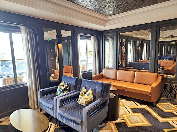 Rīgā pirmo reizi ienāk luksus kruīzu kuģis «Spirit of Adventure», kas pieder britu kompānijai «Saga Cruises» 373881