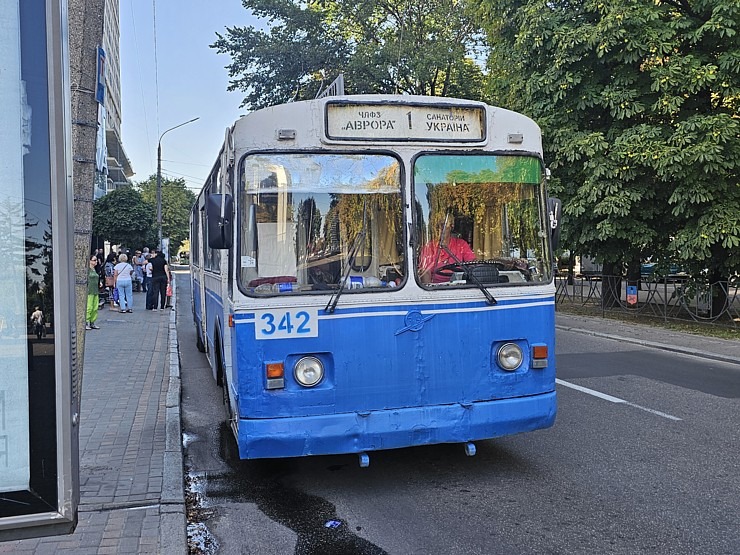 Daži foto mirkļi no Čerkasiem Ukrainā, kur tika nogādās Latvijā ziedotās skolas somas. Sadarbībā ar auto nomu «SIXT» 376302