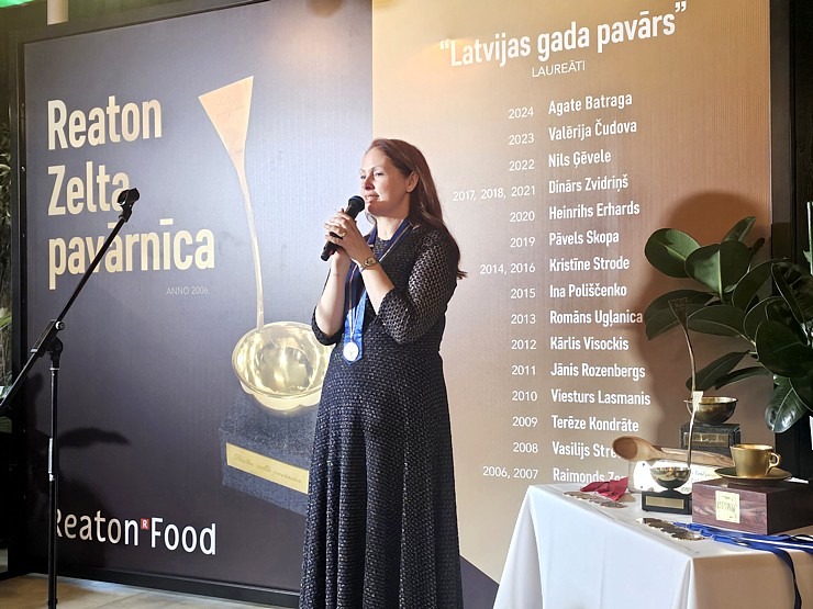 «Latvijas gada pavārs 2025» Emīls Skalbergs, restorāns «John - John chefs hall» un «Latvijas pavārzellis 2025» - Rota Gundega Klētniece, restorāns «Fe 376660