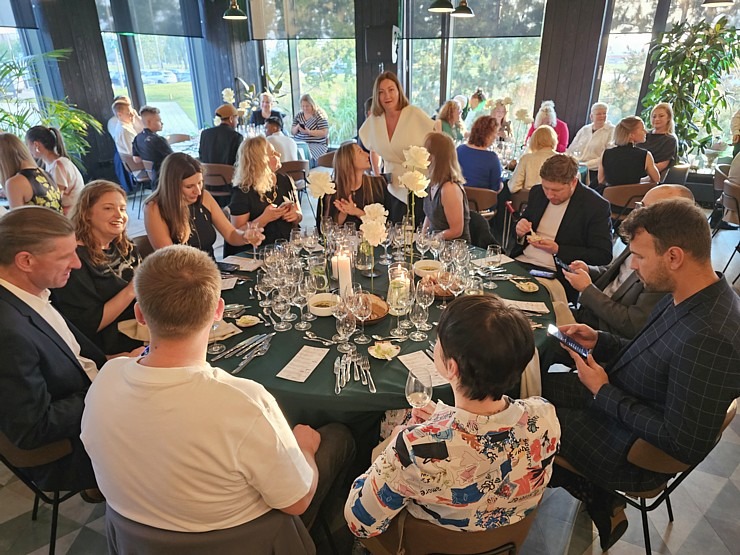 «Latvijas gada pavārs 2025» Emīls Skalbergs, restorāns «John - John chefs hall» un «Latvijas pavārzellis 2025» - Rota Gundega Klētniece, restorāns «Fe 376628