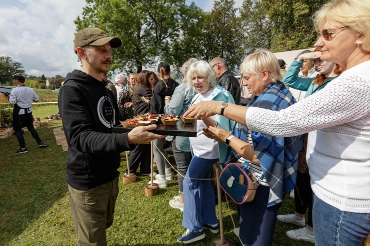 Tik gardi! Zaube kļūst par mājvietu savvaļas kulinārajam festivālam 377353