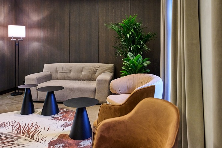 Skati Vecrīgas viesnīcas «Pullman Riga Old Town Hotel» telpas un jauno dizainu pēc renovācijas 377926