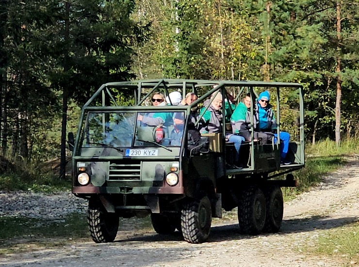 Braucam ar īpašu apvidus auto no « Adrenaator» pa Aidu alpiem Igaunijas Austrumviru apriņķī. Sadarbībā ar «Active Travel» un Idaviru 378428