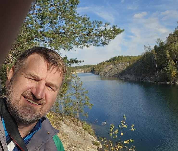 Braucam ar īpašu apvidus auto no « Adrenaator» pa Aidu alpiem Igaunijas Austrumviru apriņķī. Sadarbībā ar «Active Travel» un Idaviru 378435