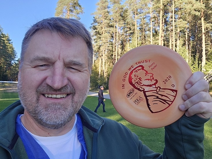 Apmeklējam Alutaguses Veselības sporta centru un iepazīstam meža velobraukšanu un disku golfu. Sadarbībā «Active Travel» un Idaviru 378609