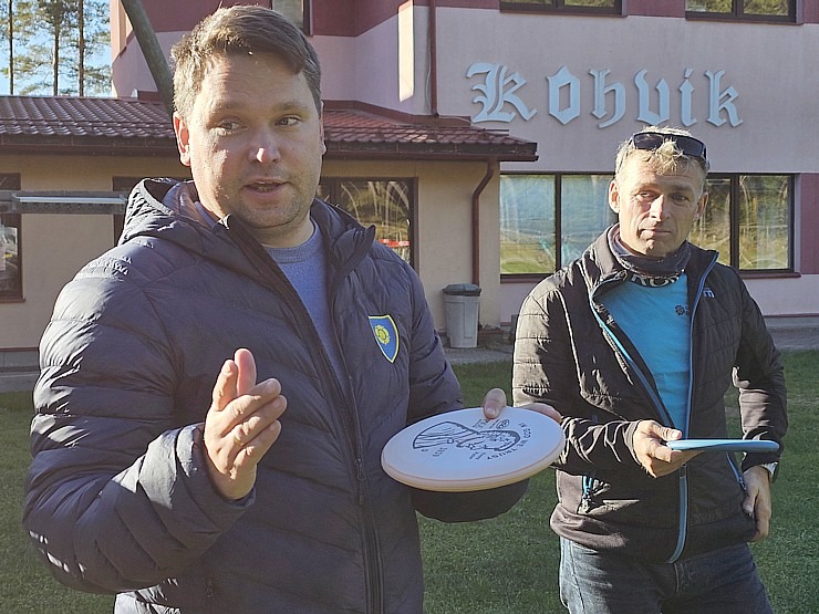 Apmeklējam Alutaguses Veselības sporta centru un iepazīstam meža velobraukšanu un disku golfu. Sadarbībā «Active Travel» un Idaviru 378611