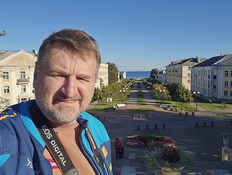 Apmeklējam kādreiz (PSRS) slēgto Igaunijas pilsētu Sillamē Baltijas jūras krastā. Sadarbībā «Active Travel» un Idaviru 378749