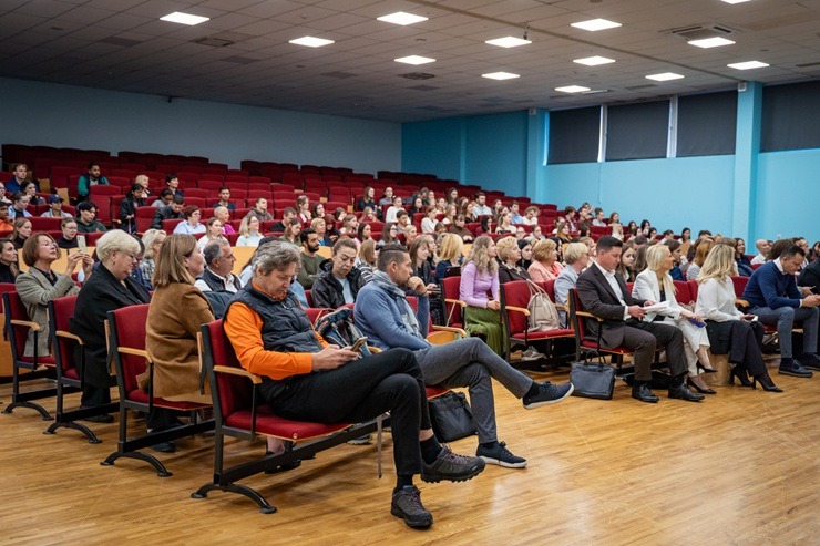 Biznesa augstskolā «Turība» norisinās tūrisma konference «Tūrisma attīstības recepte: ilgtspējība, atbildība, drošība» 379086