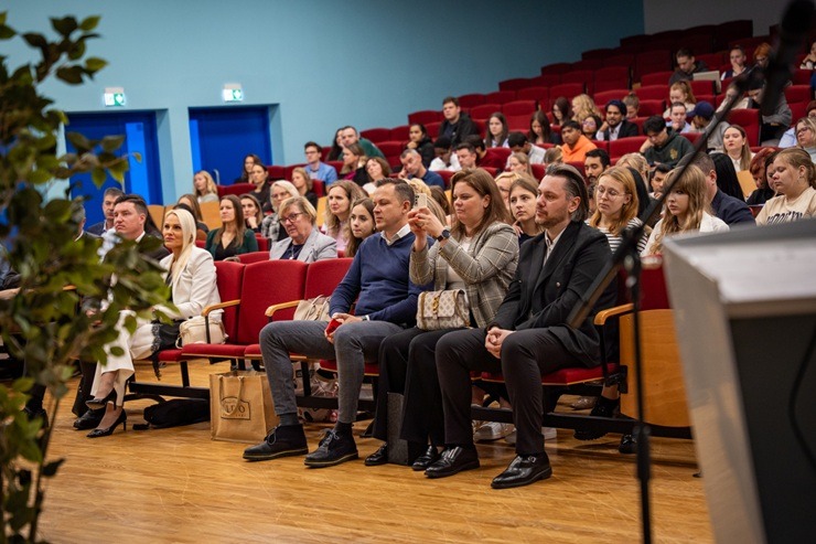 Biznesa augstskolā «Turība» norisinās tūrisma konference «Tūrisma attīstības recepte: ilgtspējība, atbildība, drošība» 379092