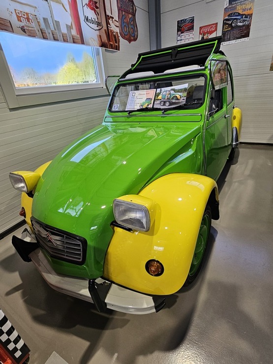 Apmeklējam Milzkalnes «Classic Car & Motorcycle Garage» muzeju Tukuma novadā 379832
