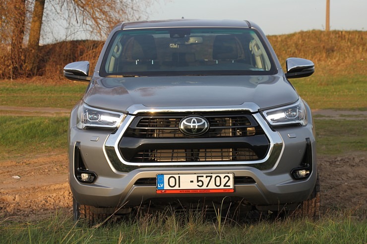Toyota Hilux ir izcils piedzīvojumu auto, ko piedāvā «SIXT Latvija» no 53 eiro dienā 381176