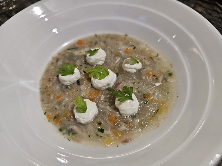 Uz Blaumaņa ielas Rīgā ir atvēries jauns restorāns «Mama Bistro Riga» 382653