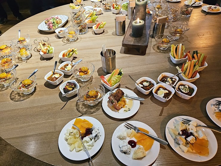 Rīgā atklāta jauna brokastu un dzīvesstila kafejnīca – This Place Doesnt Need a Name – The Breakfast Club 383937