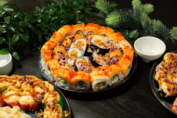 Rīgas kafejnīca «Innocent Cafe» tagad piedāvā suši garšas buķeti 383969