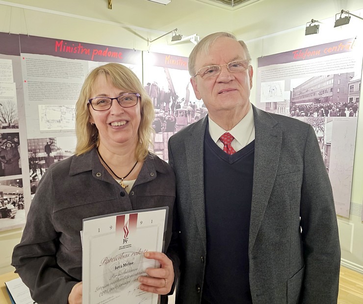 1991.gada barikāžu muzejā notiek Pateicības raksta apbalvošanas pasākums 384147