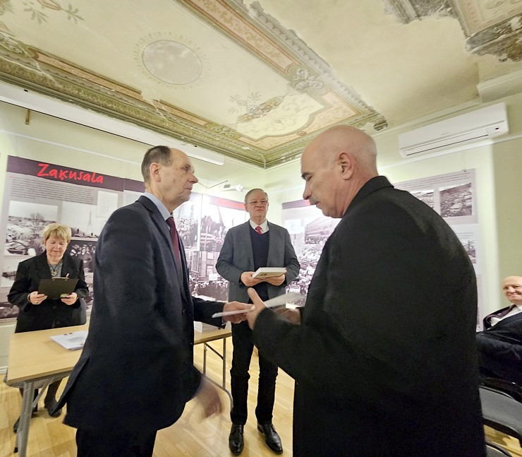 1991.gada barikāžu muzejā notiek Pateicības raksta apbalvošanas pasākums 384136