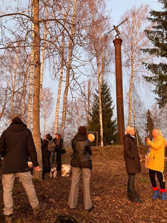 Krāslavas novads: Neliels fotoieskats skulptūru parkā «Pudža sala», kas atrodas Geraņimovas Ilzas ezera pussalas krastā 384174