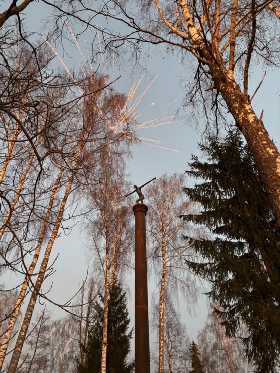 Krāslavas novads: Neliels fotoieskats skulptūru parkā «Pudža sala», kas atrodas Geraņimovas Ilzas ezera pussalas krastā 384171