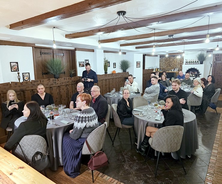 Rīgā izbaudām 5 kārtu vakariņas un prāta spēli «Lamberta Grill Show» restorānā 384505