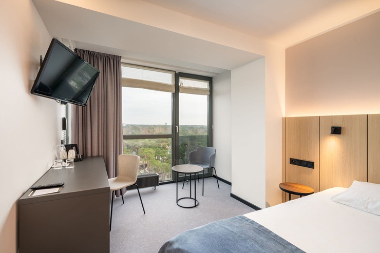 «Jūrmala SPA Hotel» iegūst «4 zvaigznes Superior» kategoriju. Ieskats komforta klases un ģimenes istabiņās 384584