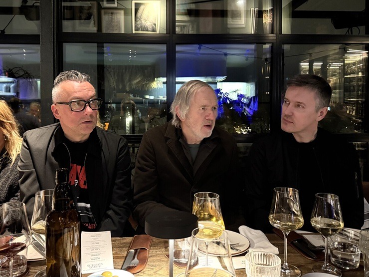«Prāta Vētra» starp leģendām: Igaunijas muzejā «Fotografiska Tallinn» atklāta Antona Korbeina izstāde 384869