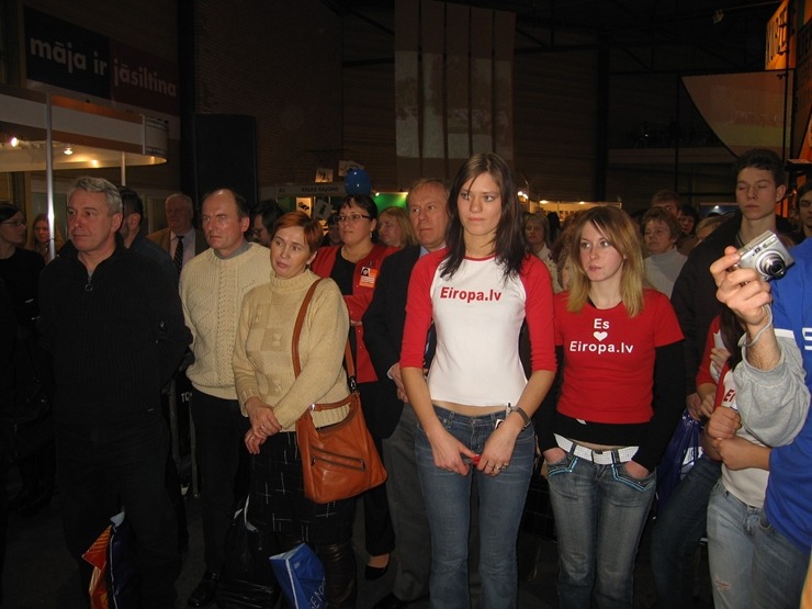 Vēsture: Travelnews.lv ar veco nosaukumu Eiropa.lv piedalās tūrisma izstādē «Balttour 2006» 386139