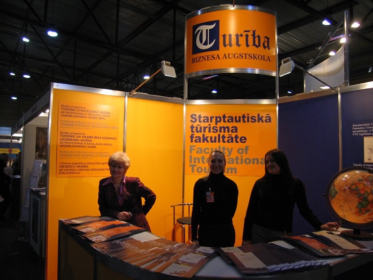 100 foto mirkļi no tūrisma izstādes «Balttour 2006» 386142