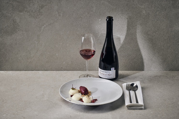 Labākās vīna un deserta saderības bildēs 386944
