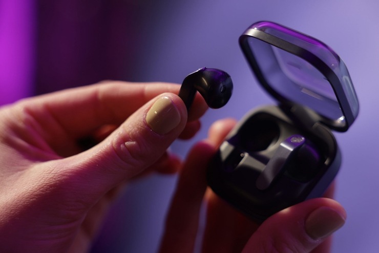 «Samsung» piesaka divus jaunumus ceļotājiem - Galaxy Buds4 sēriju un Galaxy S26 sēriju. Foto: Ka.lv 387231
