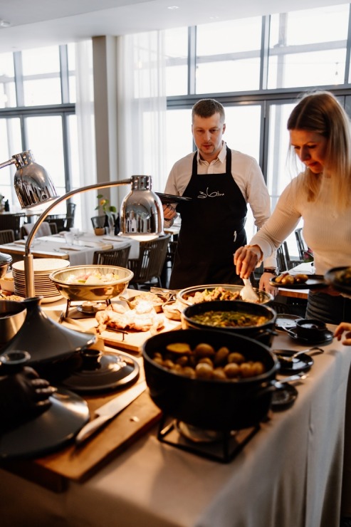 Jūrmalas restorāns «36.line Grill Restaurant» piedāvā jaunā konceptu «After-work brunch». Foto: Inga Bitere 388208