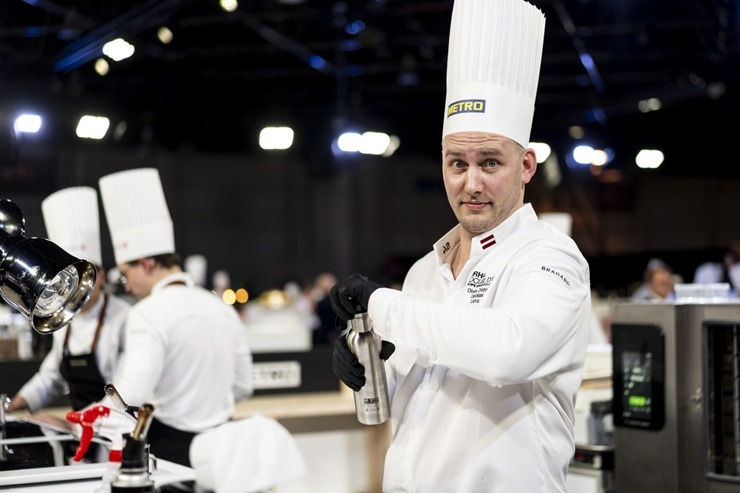 Latvijas pavāri ar godu nes Latvijas vārdu pasaulē, piedaloties prestižajā «Bocuse d’Or» konkursā 388458