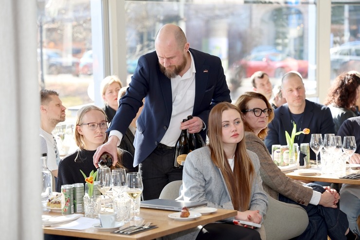 Latvijas Restorānu biedrība rīko biedru un interesentu kopsapulci 388768
