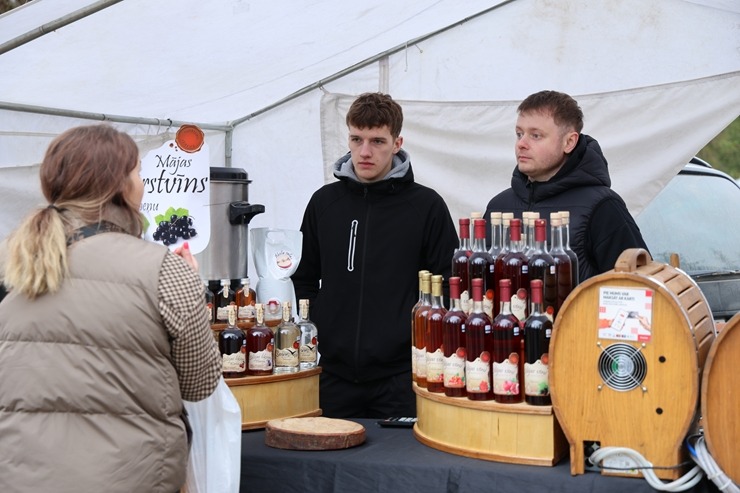Krāslavas novada Dagdā notiek Lieldienu gadatirgus! 389141