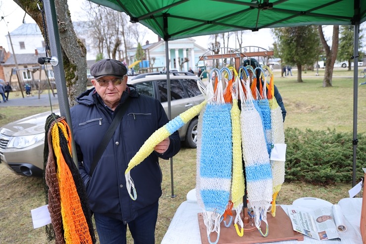 Krāslavas novada Dagdā notiek Lieldienu gadatirgus! 389161