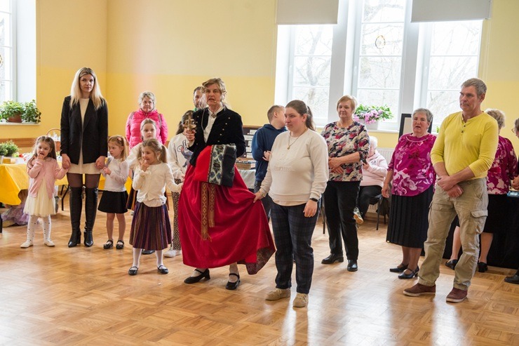 Fotoatskats uz Lieldienu svinībām Dienvidkurzemes novada Aizputē 389249