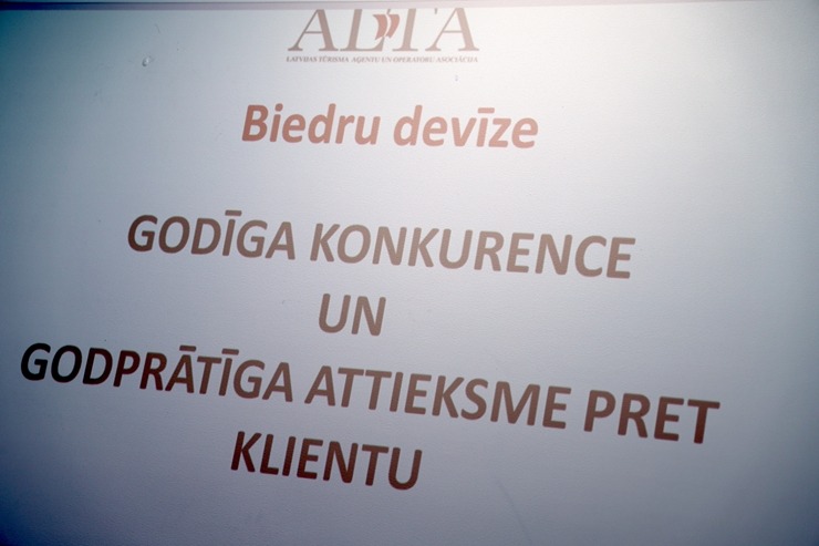 Daži foto mirkļi no Latvijas Tūrisma Aģentu un Operatoru Asociācijas kopsapulces. 389371