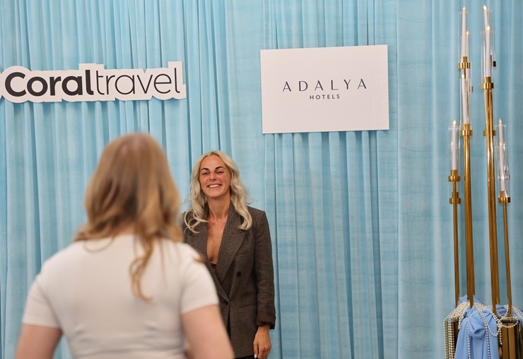 Tūroperators «Coral Travel Latvia» rīko iepazīšanās vakariņas ar Turcijas «Adalya Hotels» četrām viesnīcām Vecrīgas viesnīcā «Grand Palace Hotel» 389872